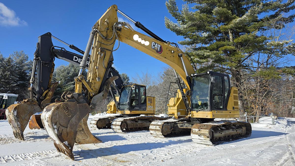 Used 2021 Caterpillar 325-07