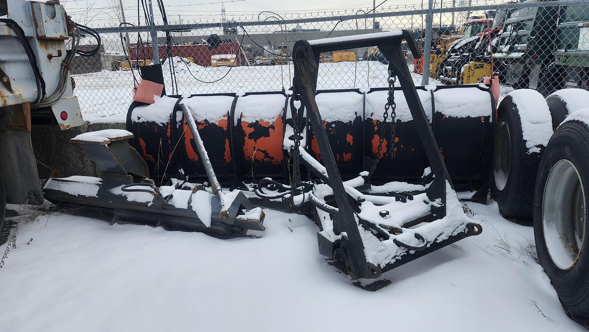 Used 2004 International 4400