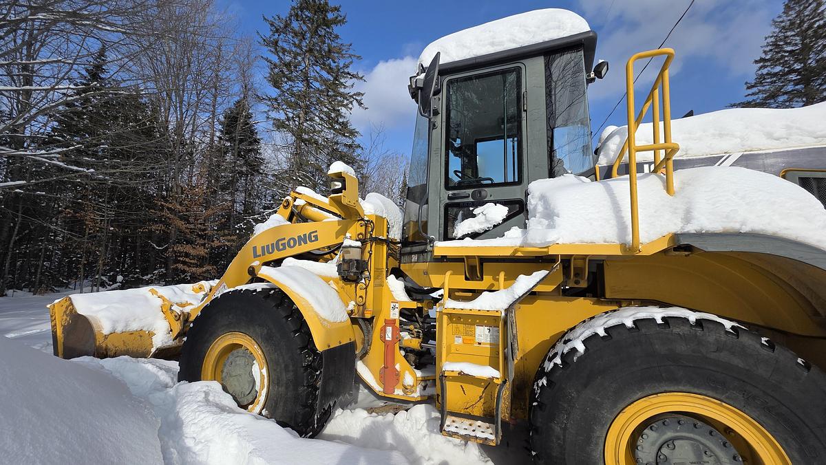 Used 2016 Liugong 835-III