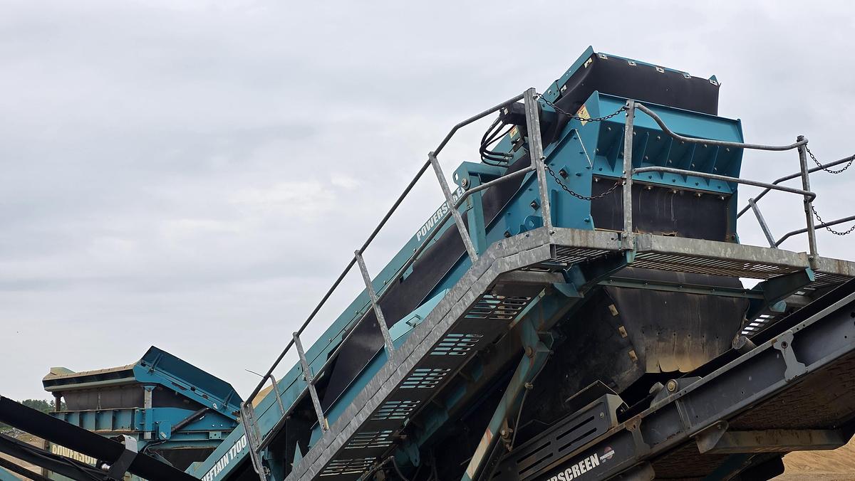 Used 2015 Powerscreen Chieftain 1700