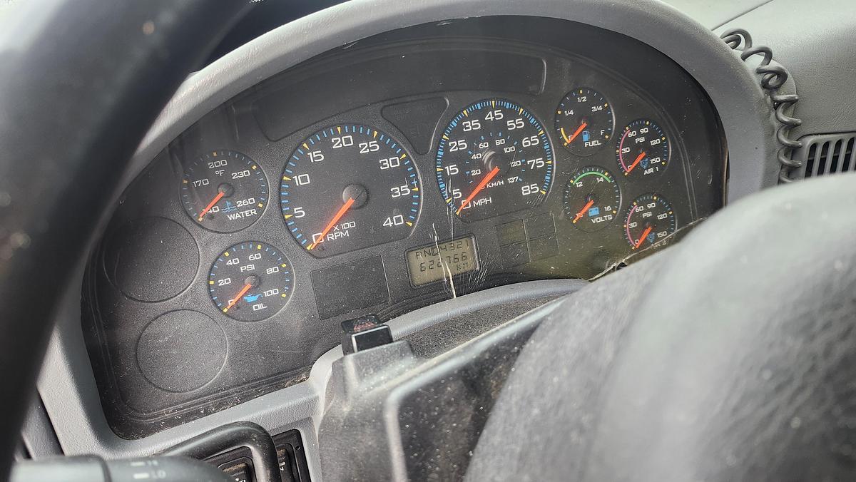 Used 2004 International 4400