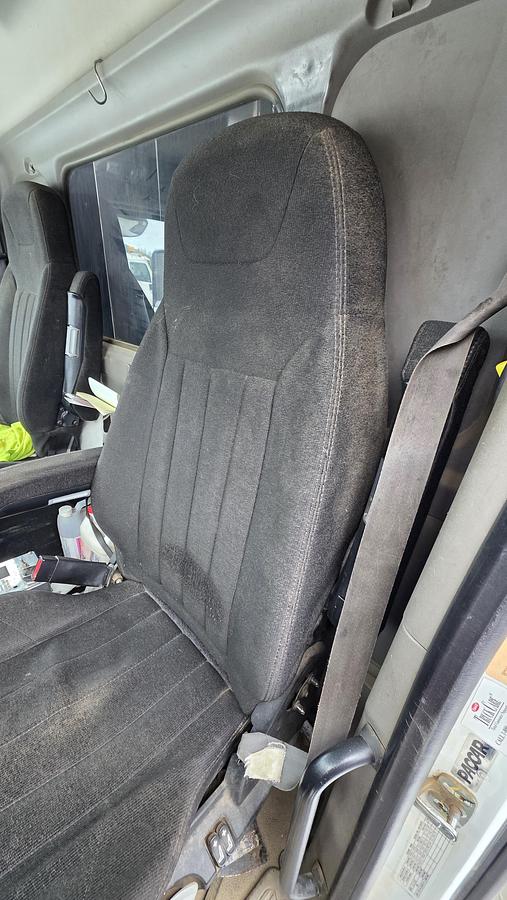 Used 2020 Peterbilt Dump truck