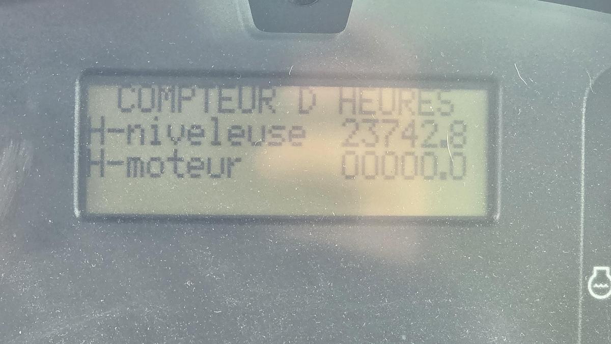 Used 2006 Volvo G740B
