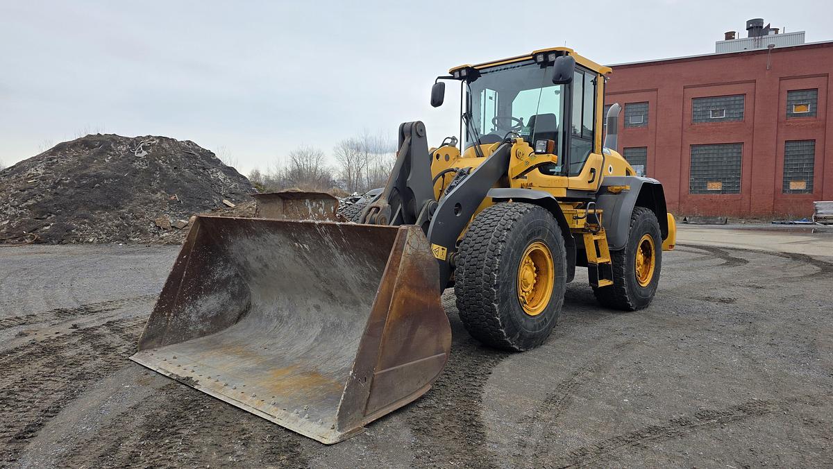 Used 2013 Volvo L90G
