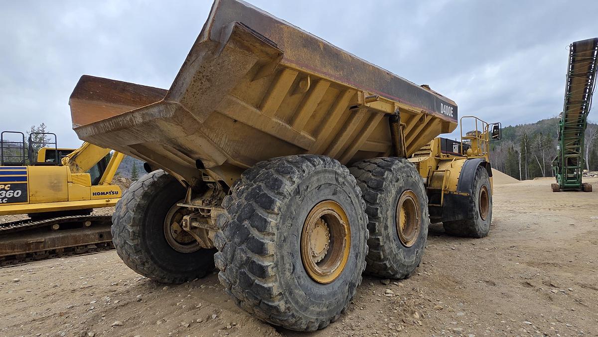 Used 1997 Caterpillar D400E