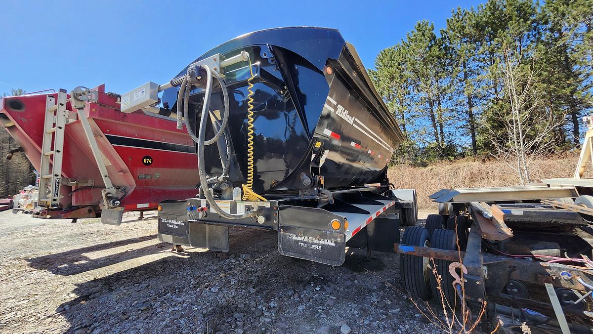 Used 2018 Midland TW2500 Lead Side Dump