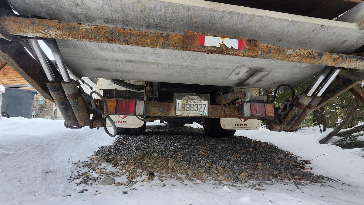 Used 2015 Hino 155 / 16 Feet Box