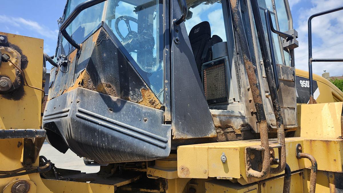 Used 2011 Caterpillar 950H