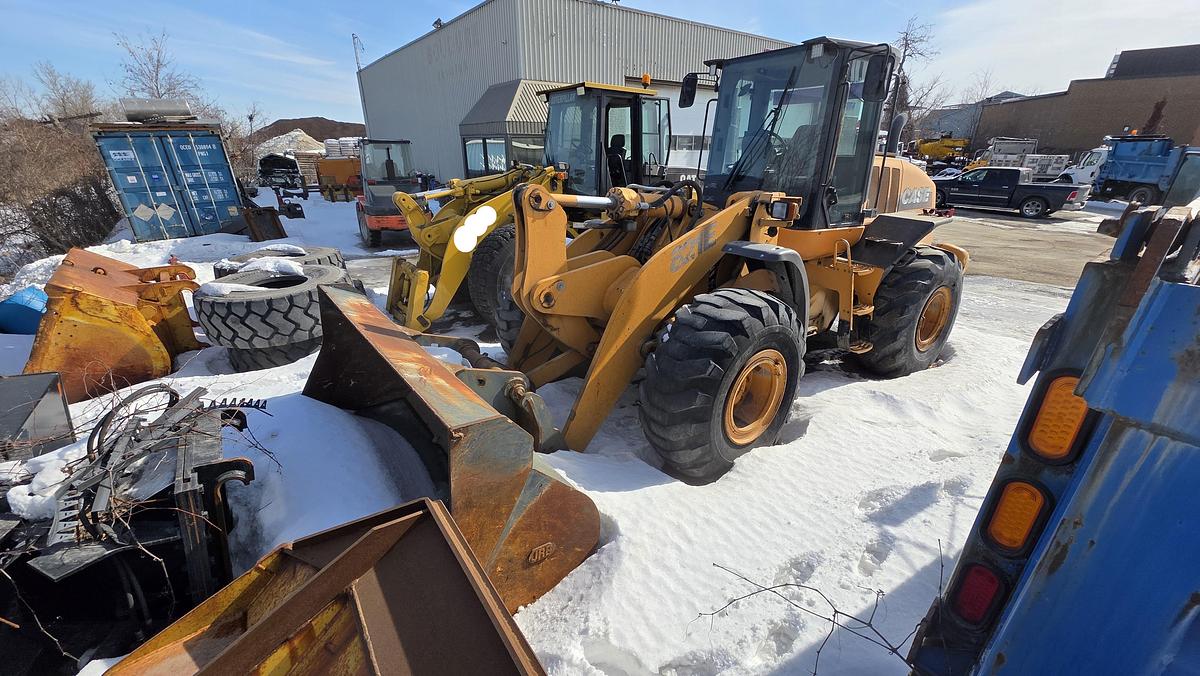 Used 2011 Case 821E