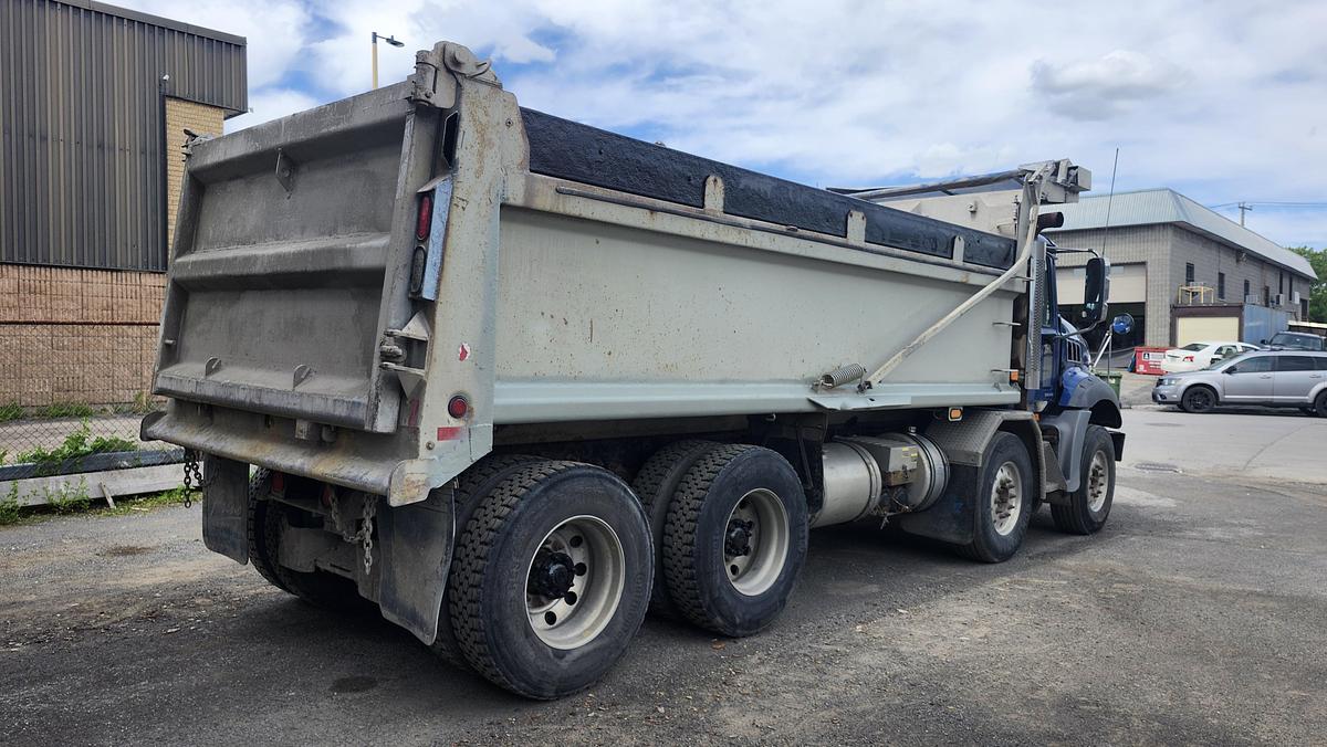 Used 2006 Mack CT713