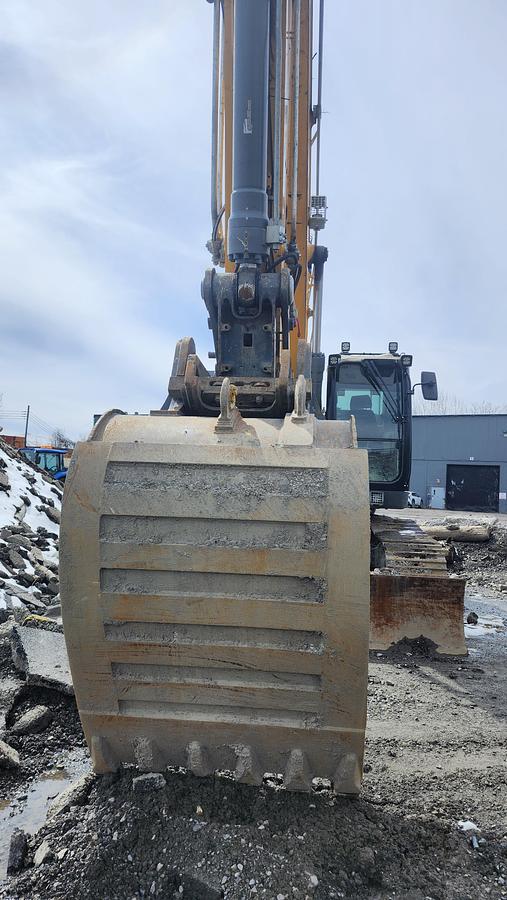 Used 2020 Liebherr R936 Compact LC