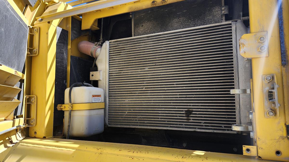 Used 2017 Komatsu PC350LC8