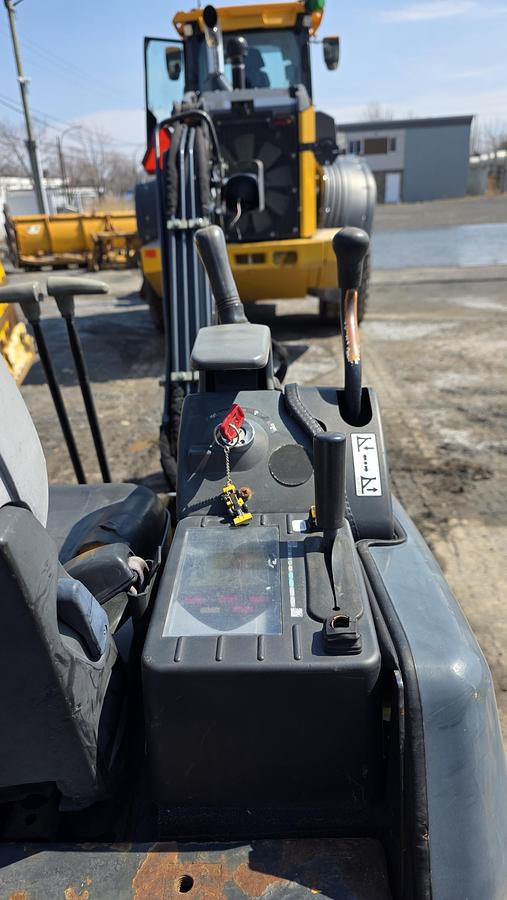 Used 2012 John Deere 17D