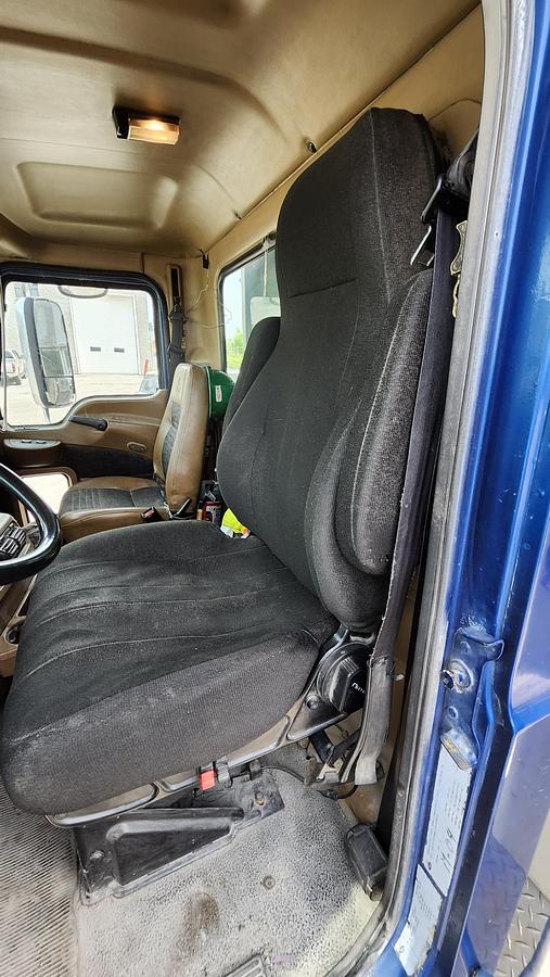 Used 2006 Mack CT713