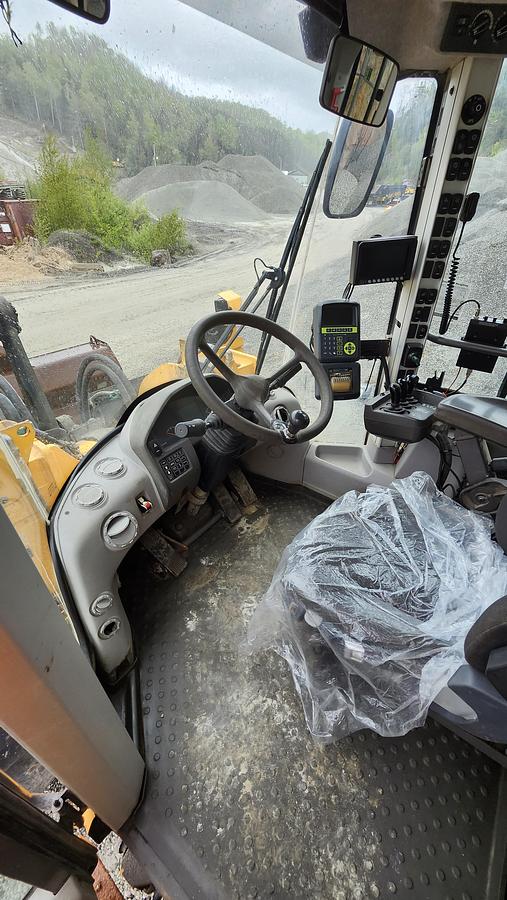 Used 2013 Volvo L180G