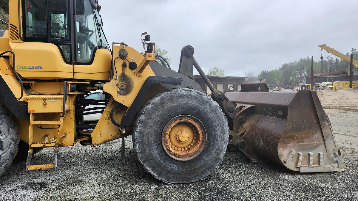 Used 2013 Volvo L180G