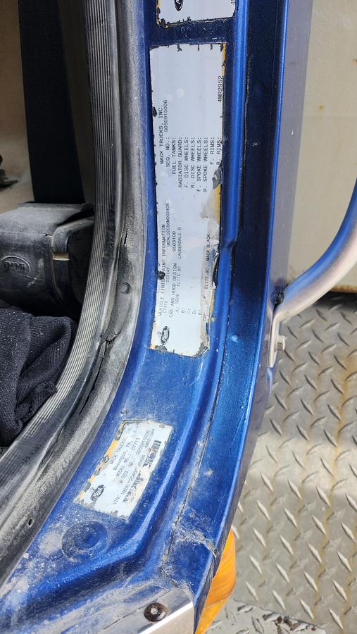 Used 2006 Mack CT713