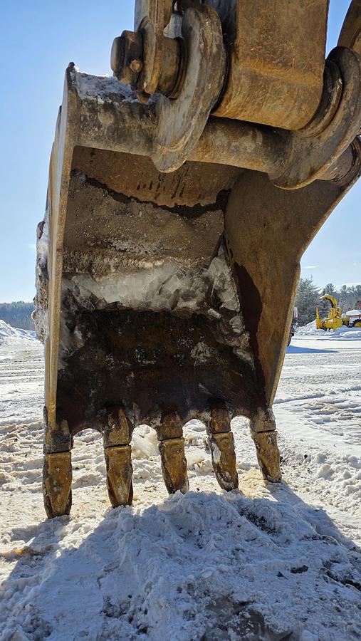 Used 2011 John Deere 225DLC