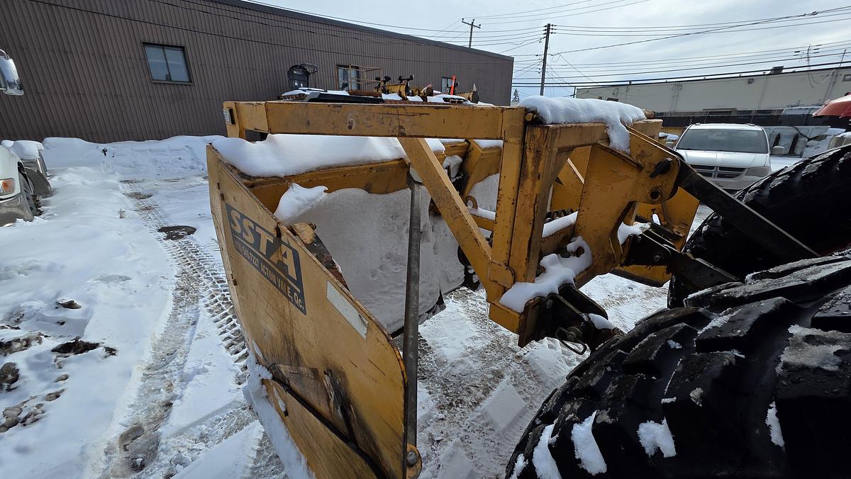 Used 2014 Kubota M135GX