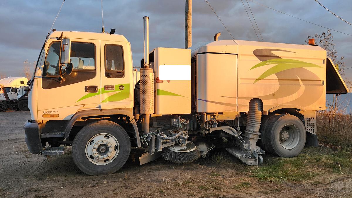 Used 2004 Elgin Whirlwind