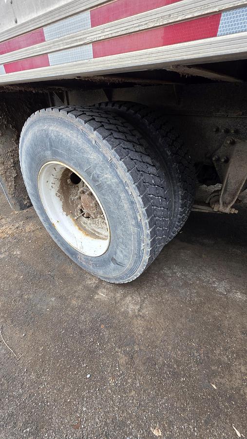 Used 2016 Freightliner Cube 22 feet