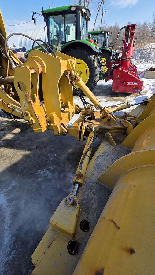 Used 2015 Caterpillar 924K