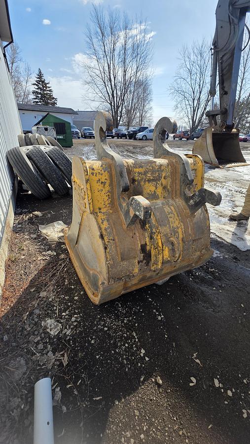 Used 2018 John Deere 210G