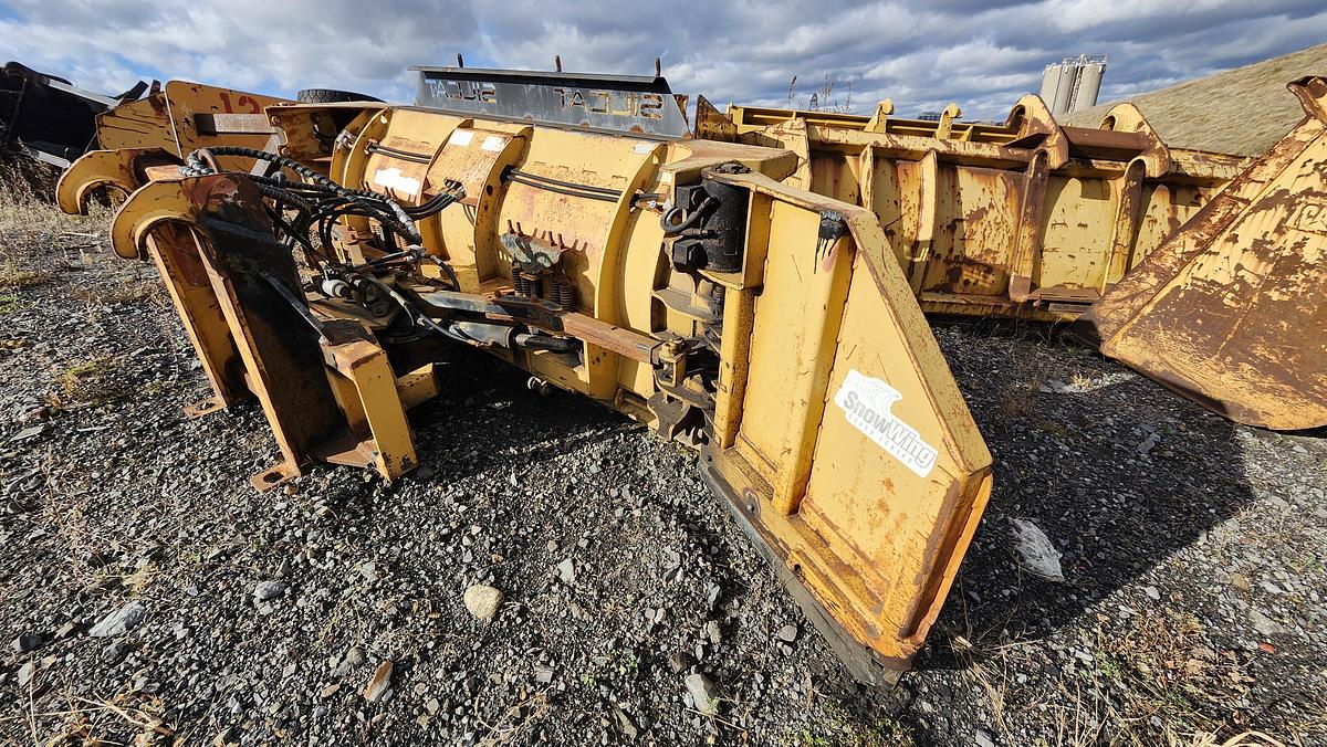 Used HLA 9-15 Extensible Plow