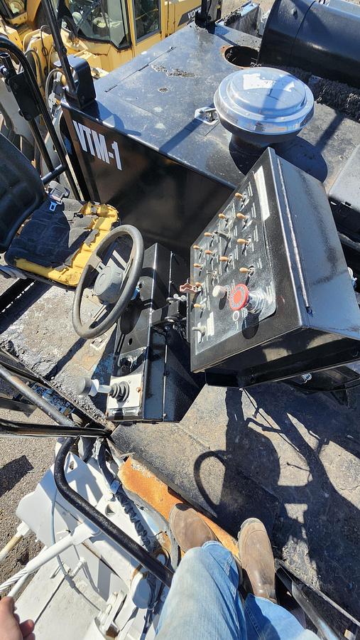 Used 2010 Roadtec SB2500D