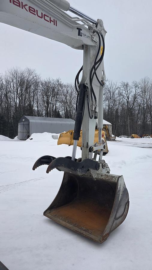 Used 2021 Takeuchi TB290