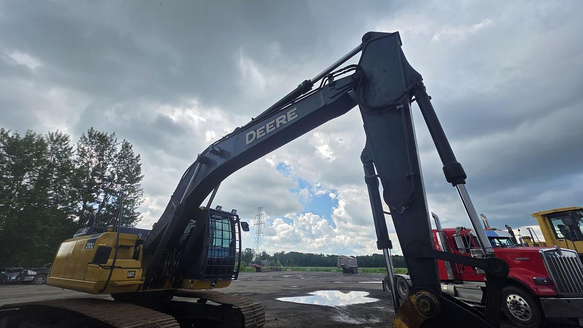Used 2018 John Deere 210G