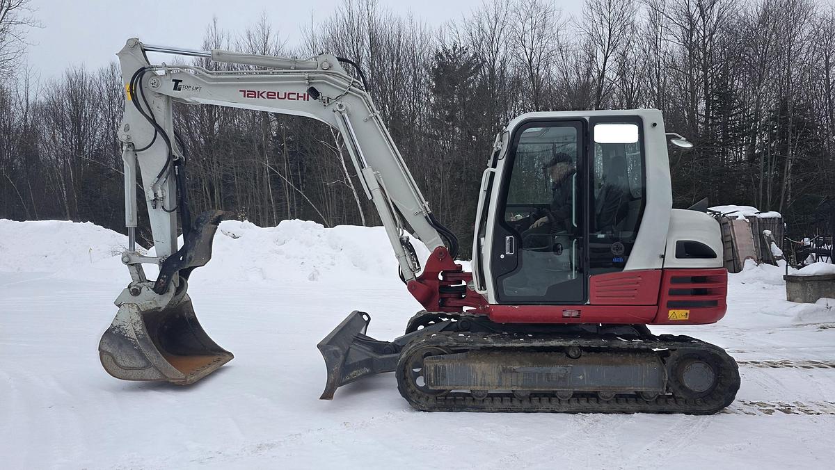 Used 2021 Takeuchi TB290