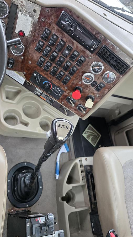 Used 2011 International Paystar 5000