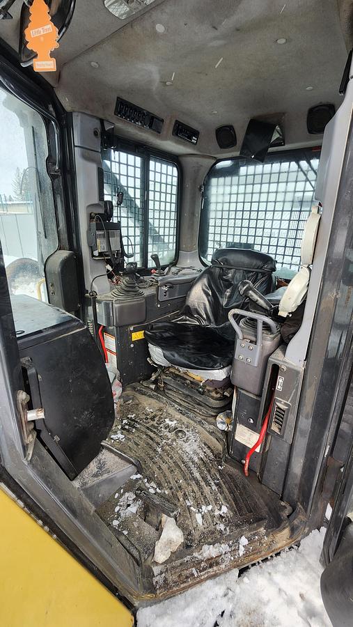 Used 2011 Komatsu D65 PX-16