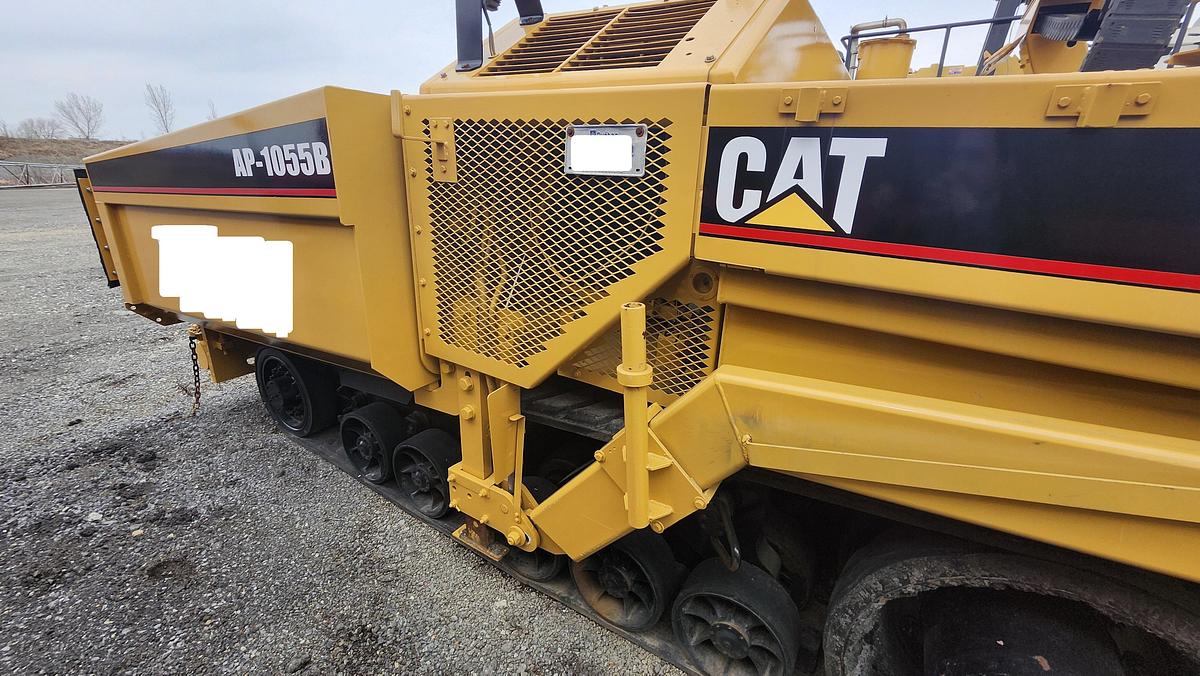 Used 2003 Caterpillar AP-1055B
