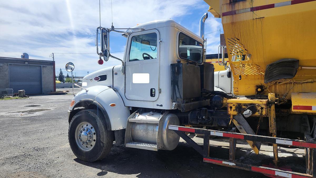 Used 2018 Peterbilt 348