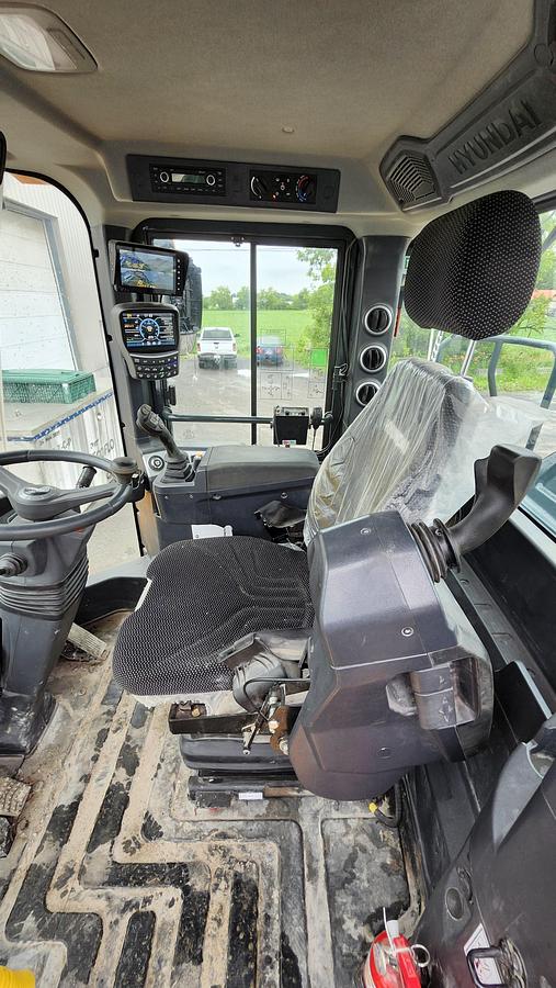Used 2023 Hyundai HL960A HDXT