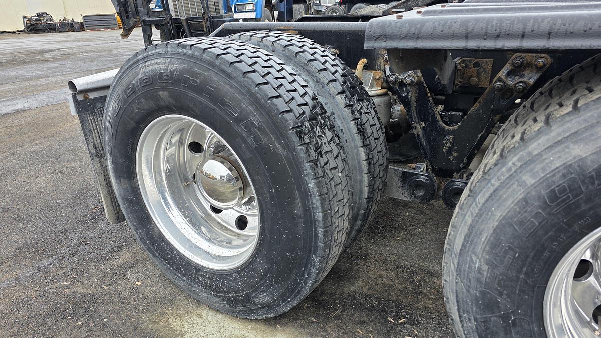 Used 2020 Kenworth T880