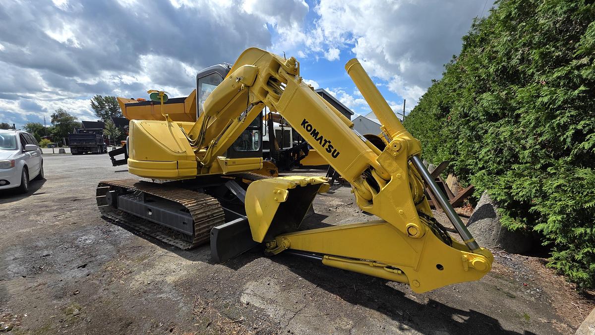 Used 1996 Komatsu PC75UU-2E