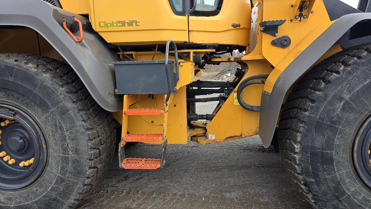 Used 2018 Volvo L110H