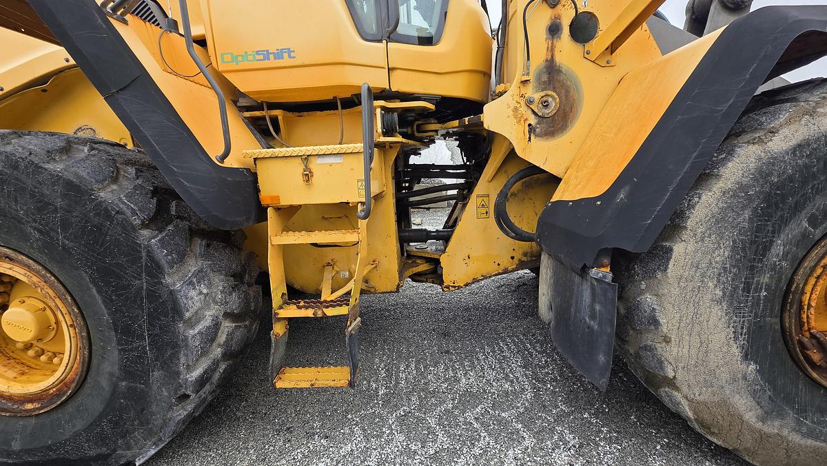 Used 2013 Volvo L180G