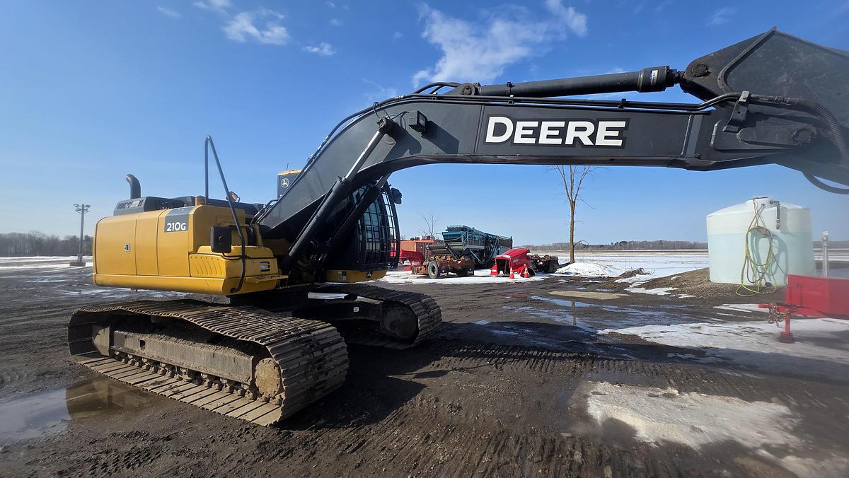 Used 2018 John Deere 210G