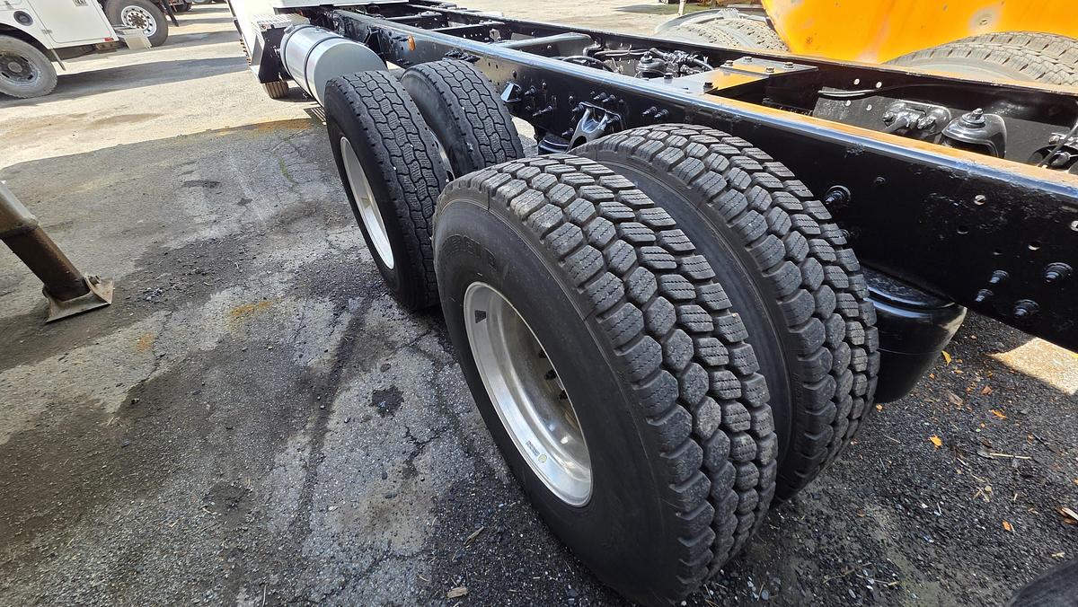 Used 2018 Kenworth T370