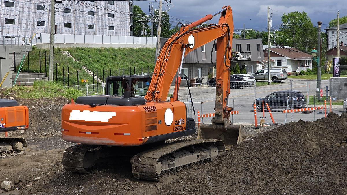 Used 2017 Hitachi ZX250