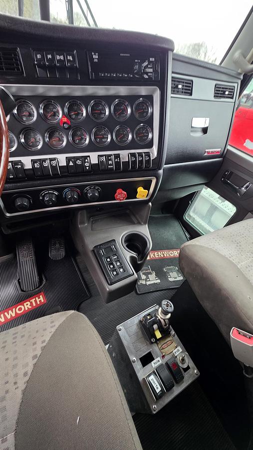 Used 2020 Kenworth T800