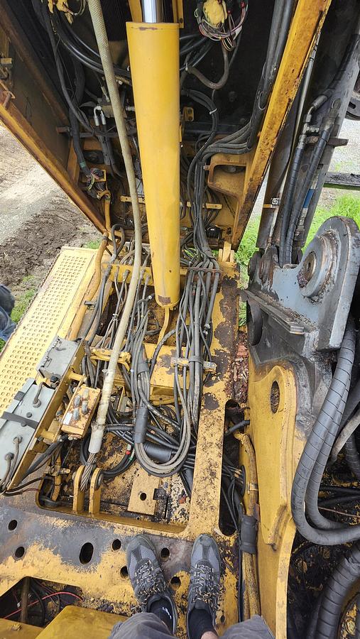 Used 2008 Caterpillar 320C FM