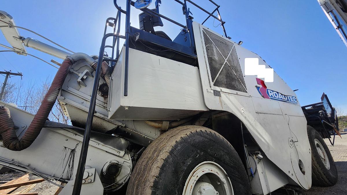 Used 2010 Roadtec SB2500D