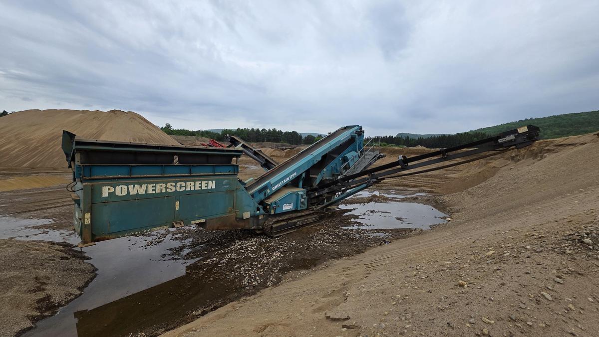 Used 2015 Powerscreen Chieftain 1700