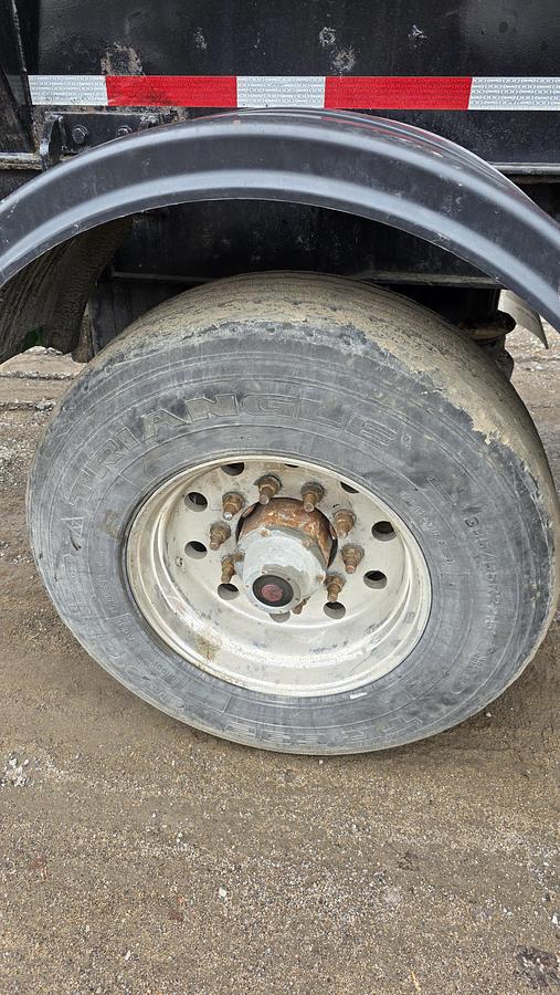 Used 2020 Trout River 4 axles Live Bottom