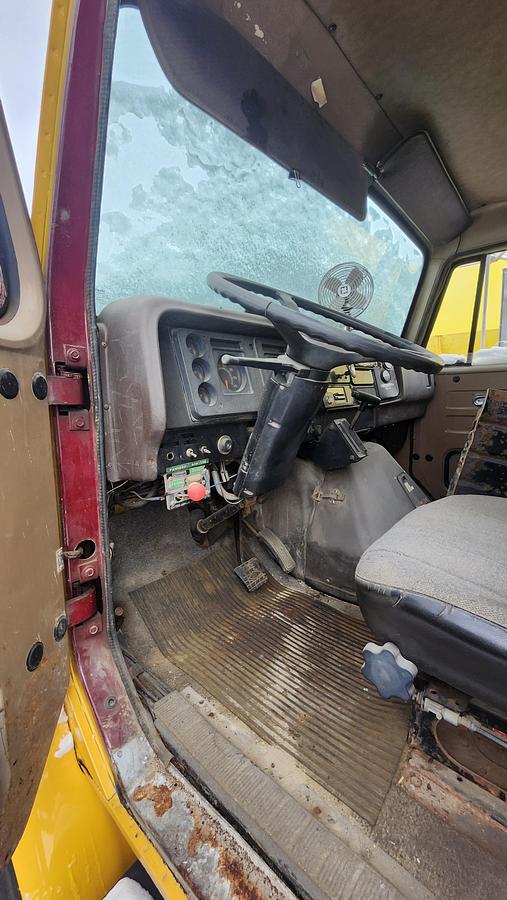 Used 1986 International S1900